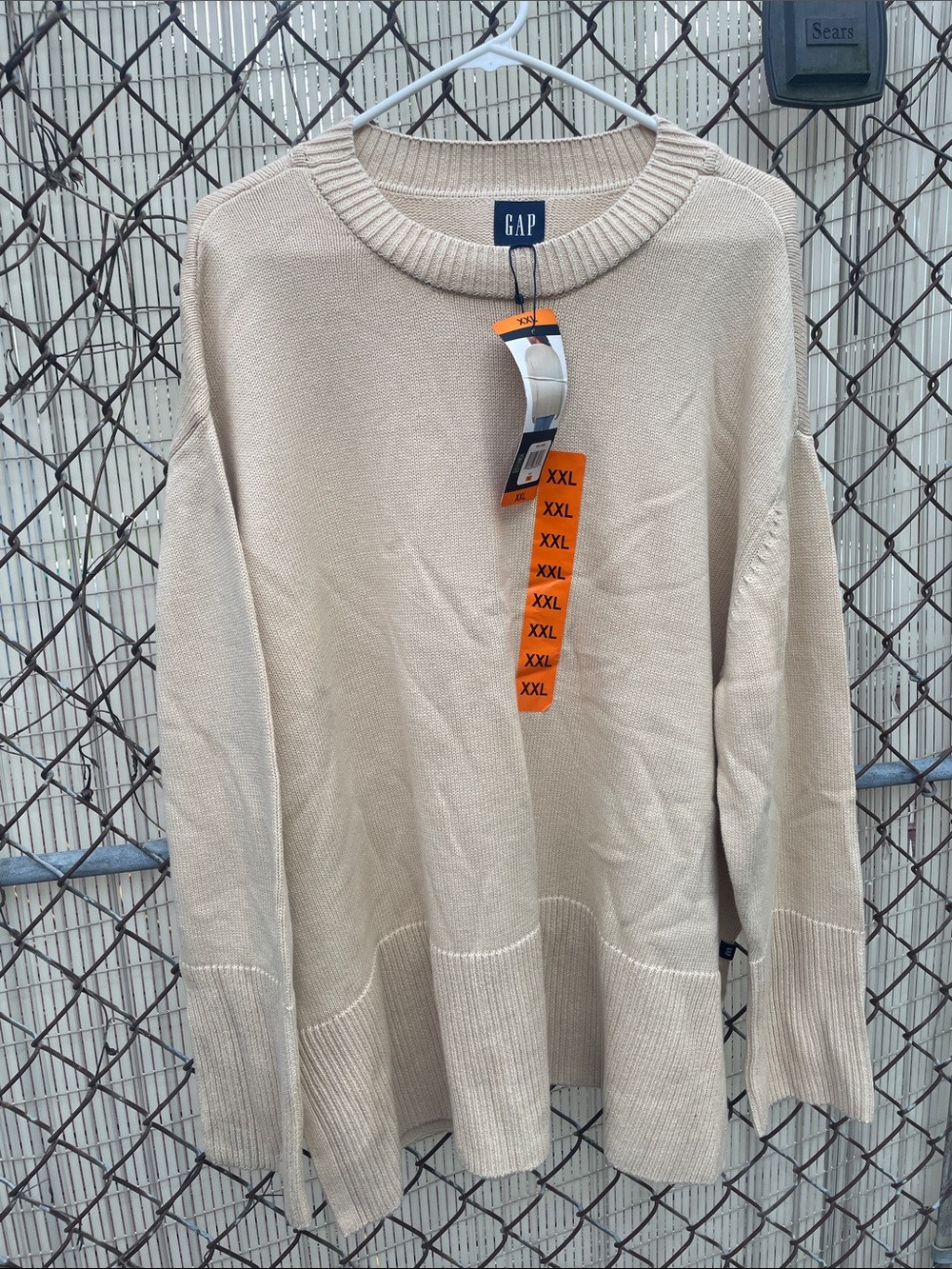 GAP women’s beige winter sweater